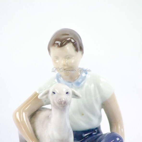 Statuina Bing & Grondhal Bambina con Agnello