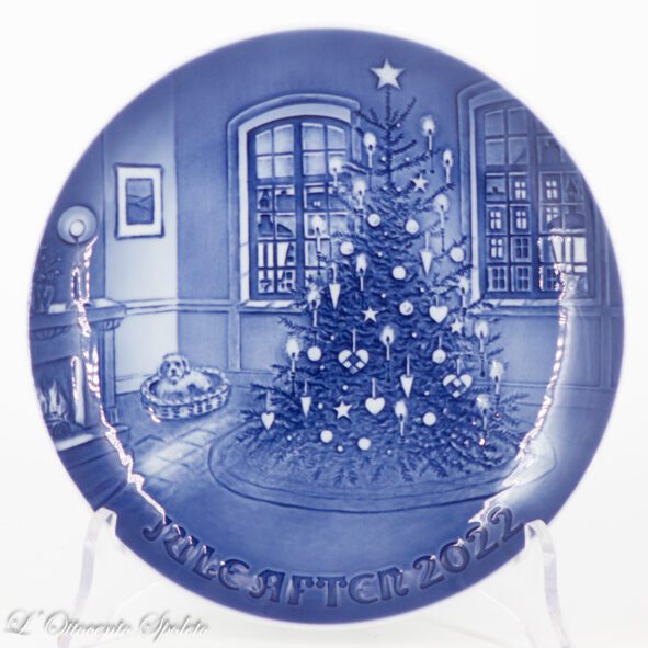 Piatto Natale Grondahl 2022 con albero decorato