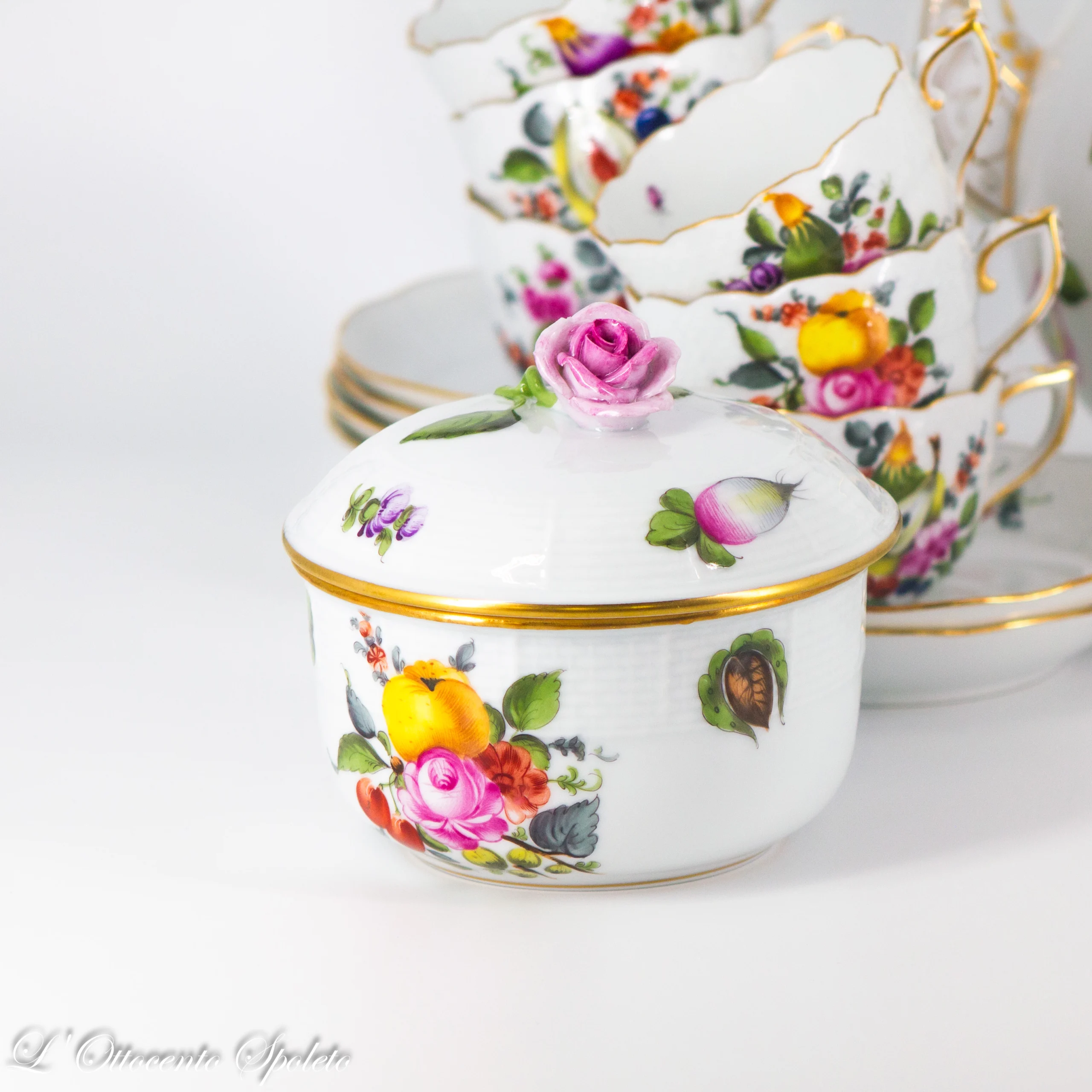 Servizio da caffè Herend Bouquet de Fruits per 12 persone, dettaglio della zuccheriera