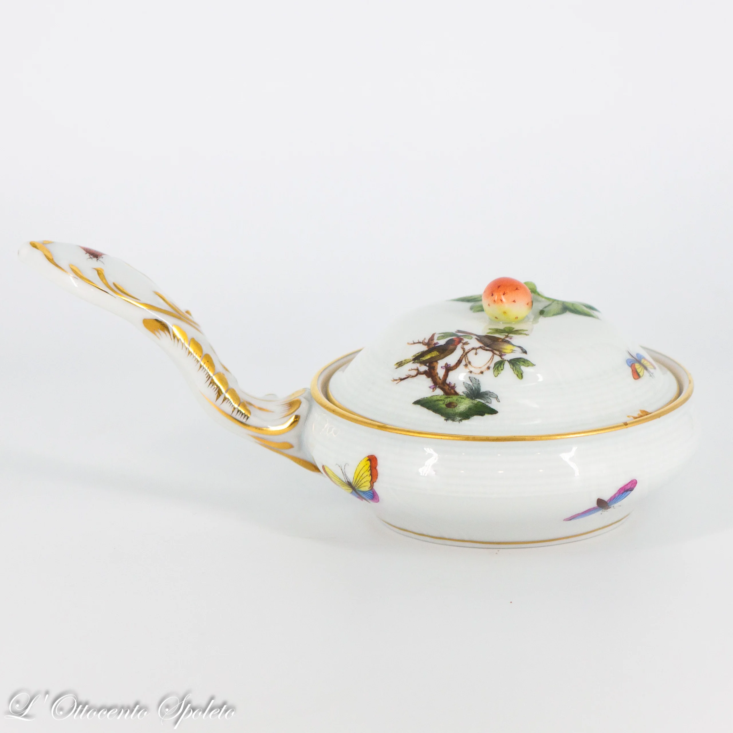 Tazza Herend Rothschild con coperchio, decoro uccelli e farfalle e profilo in oro zecchino