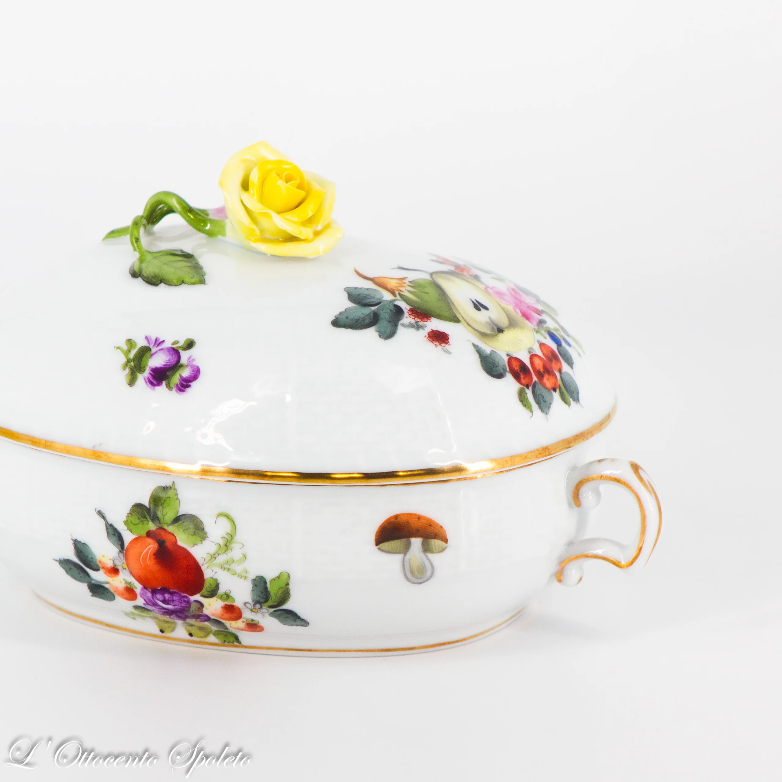 Zuccheriera Herend Bouquet de Fruits con composizione floreale sul coperchio